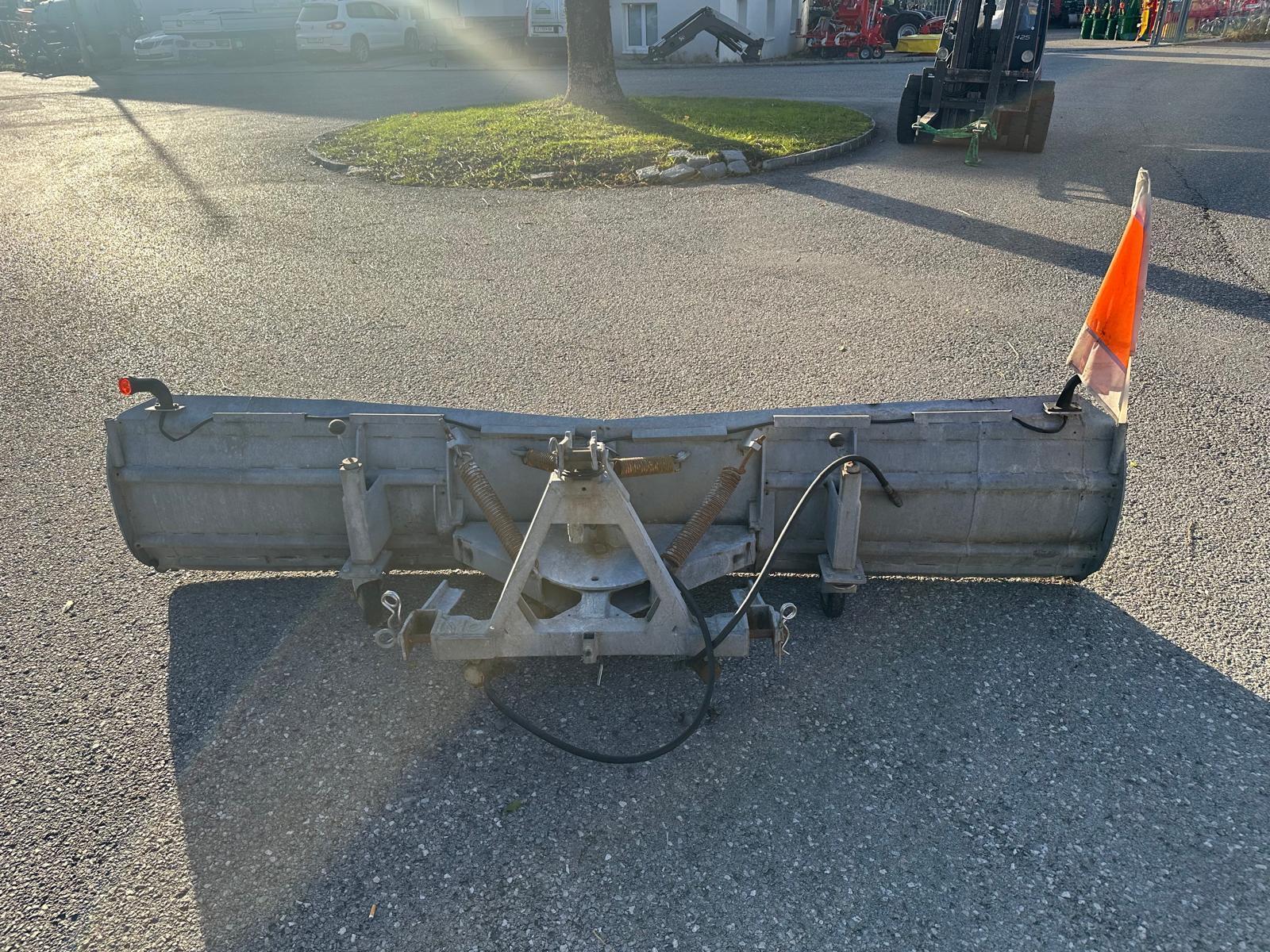 Fliegl Schneeschild/Schneepflug 6899876989302299376 © GM Bilder