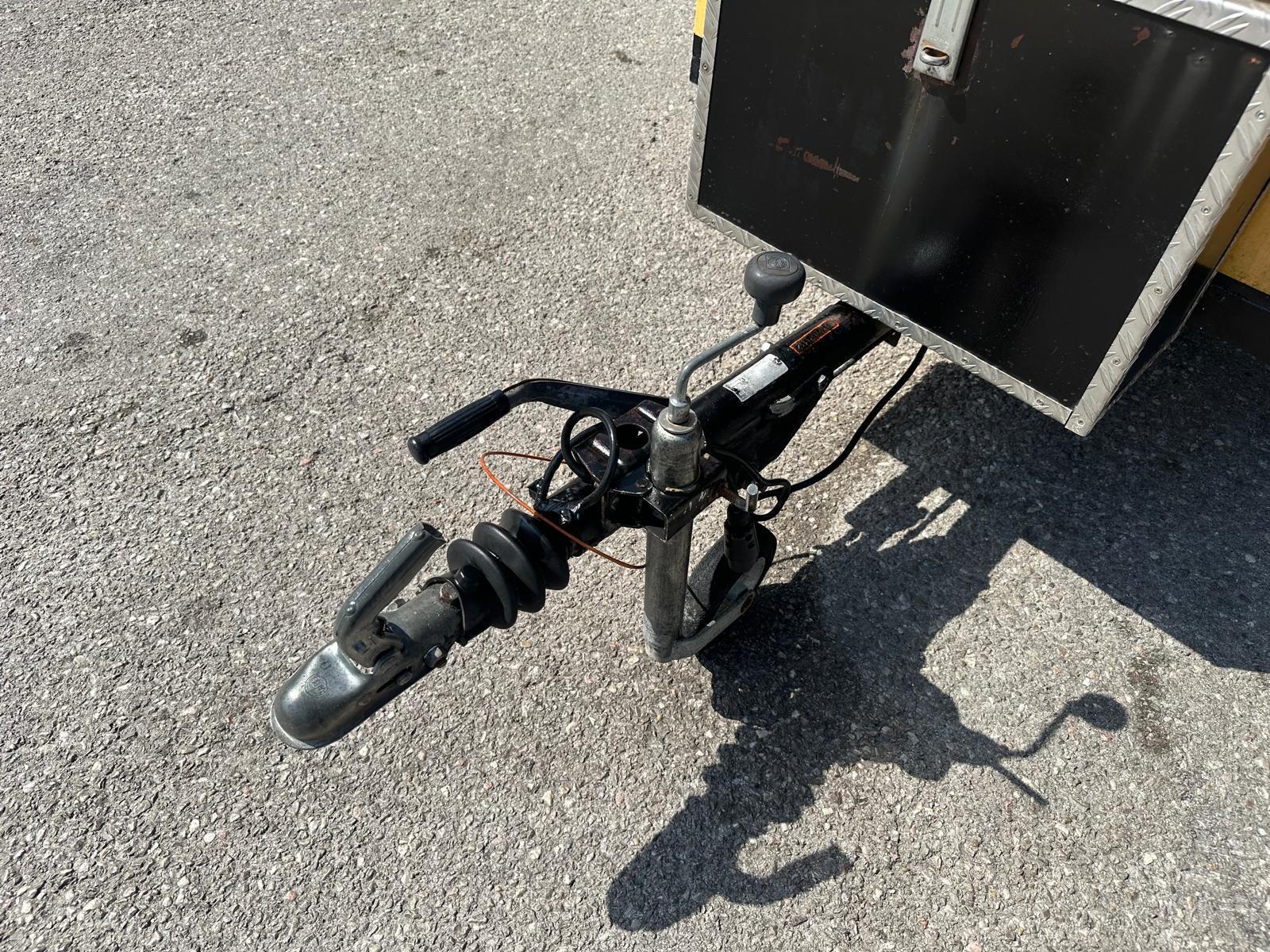 Diverse PKW Anhänger 68999059246891555320110 © GM Bilder