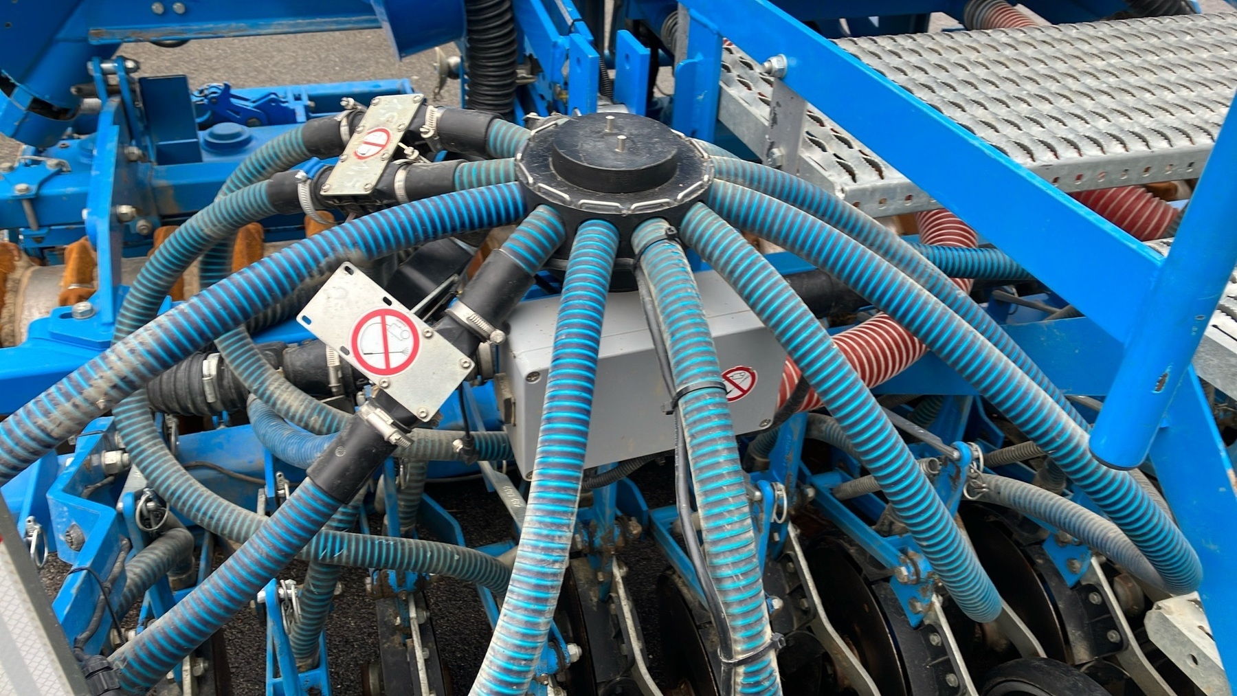 LEMKEN Solitair 9 300-DS 125 Zirkon 8 300 6579320175509 © GM Bilder