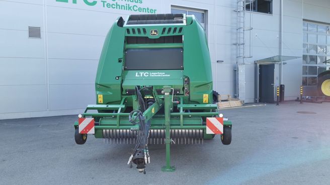 John Deere V 451 M HC25 6607158149759870414 © GM Bilder