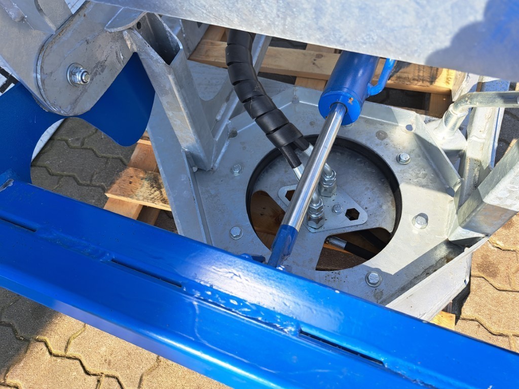 BINDERBERGER Bündelgerät Hydraulisch  660900324469064066 © GM Bilder