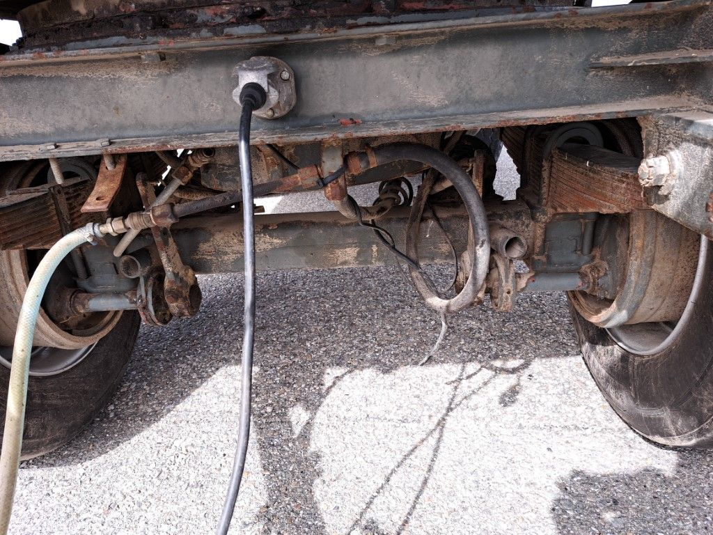 Bucher 2 Achs 2 Seiten Luftkipper 663454695275804310 © GM Bilder