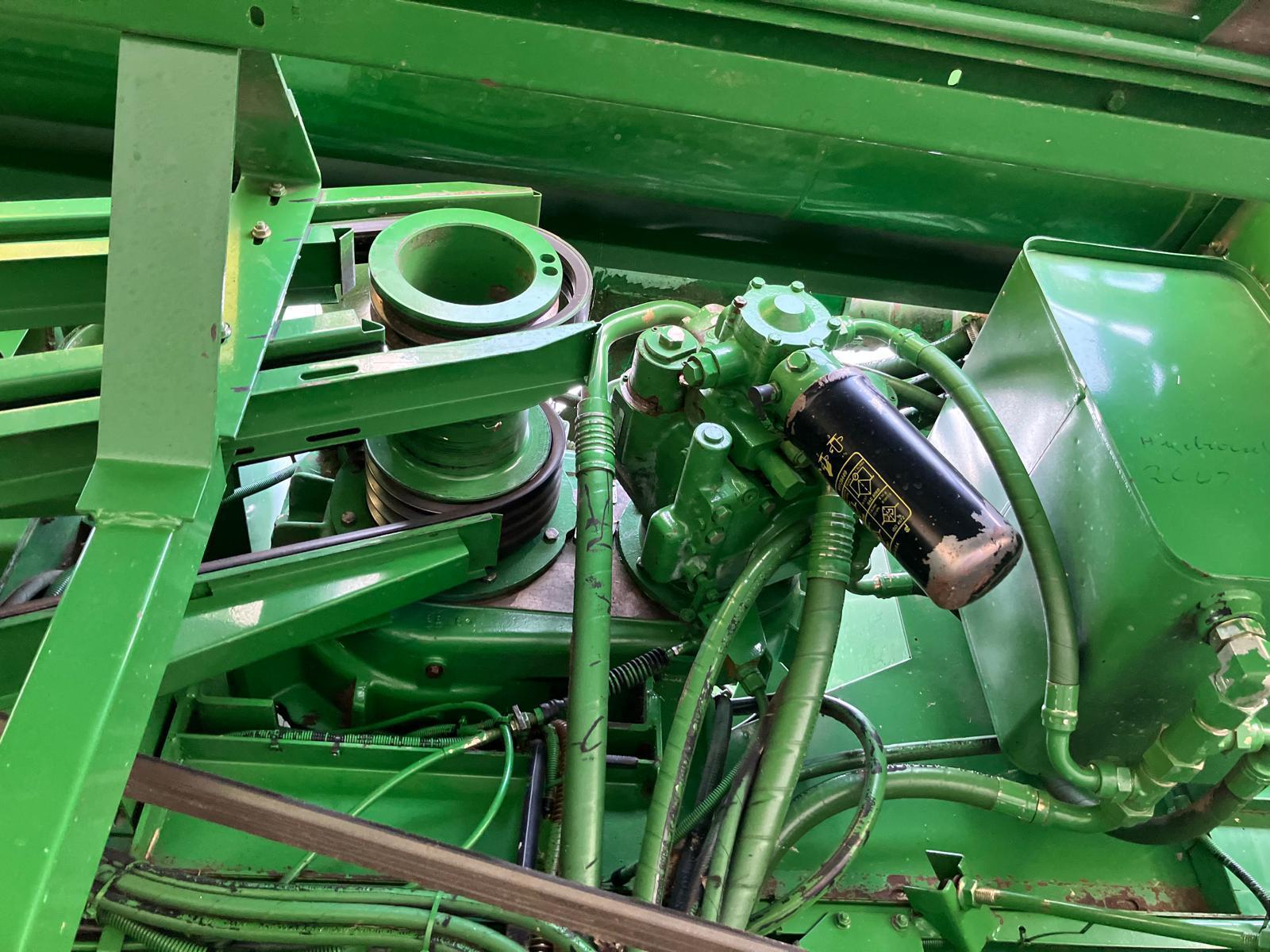 John Deere 2254 6667975391475216 © GM Bilder