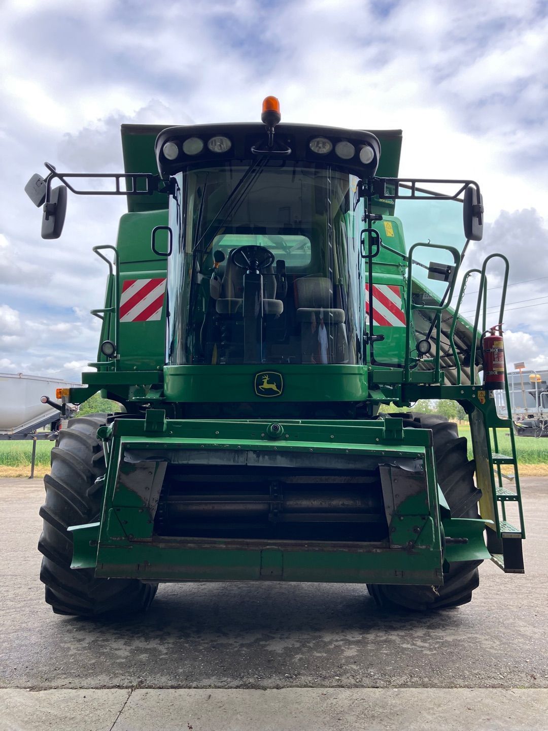 John Deere T560HM 66768372732641111 © GM Bilder