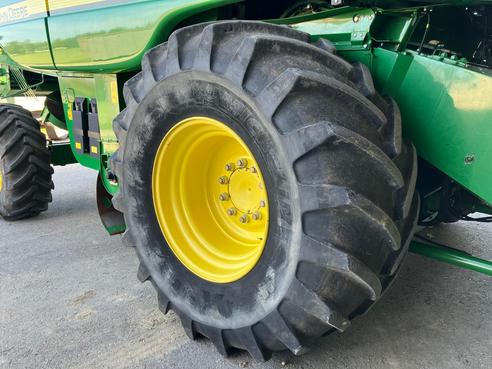 John Deere T560HM 66768372732641123 © GM Bilder