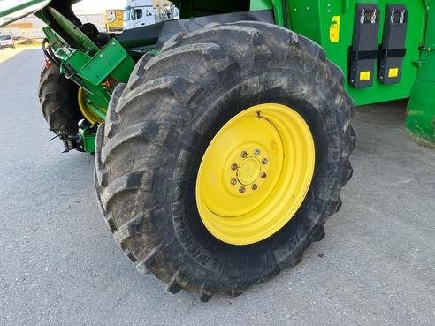 John Deere T560HM 66768372732641148 © GM Bilder