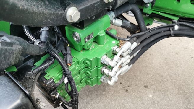 John Deere 6100M 67042638912118 © GM Bilder