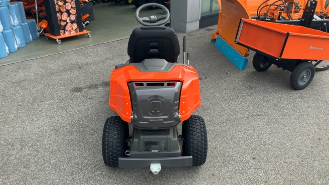 Husqvarna R 216TC AWD 6710330748508586 © GM Bilder