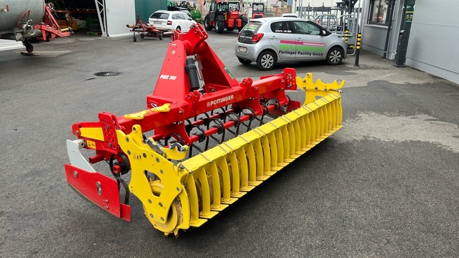 PÃ¶ttinger Fox 300 67312573703583973 © GM Bilder