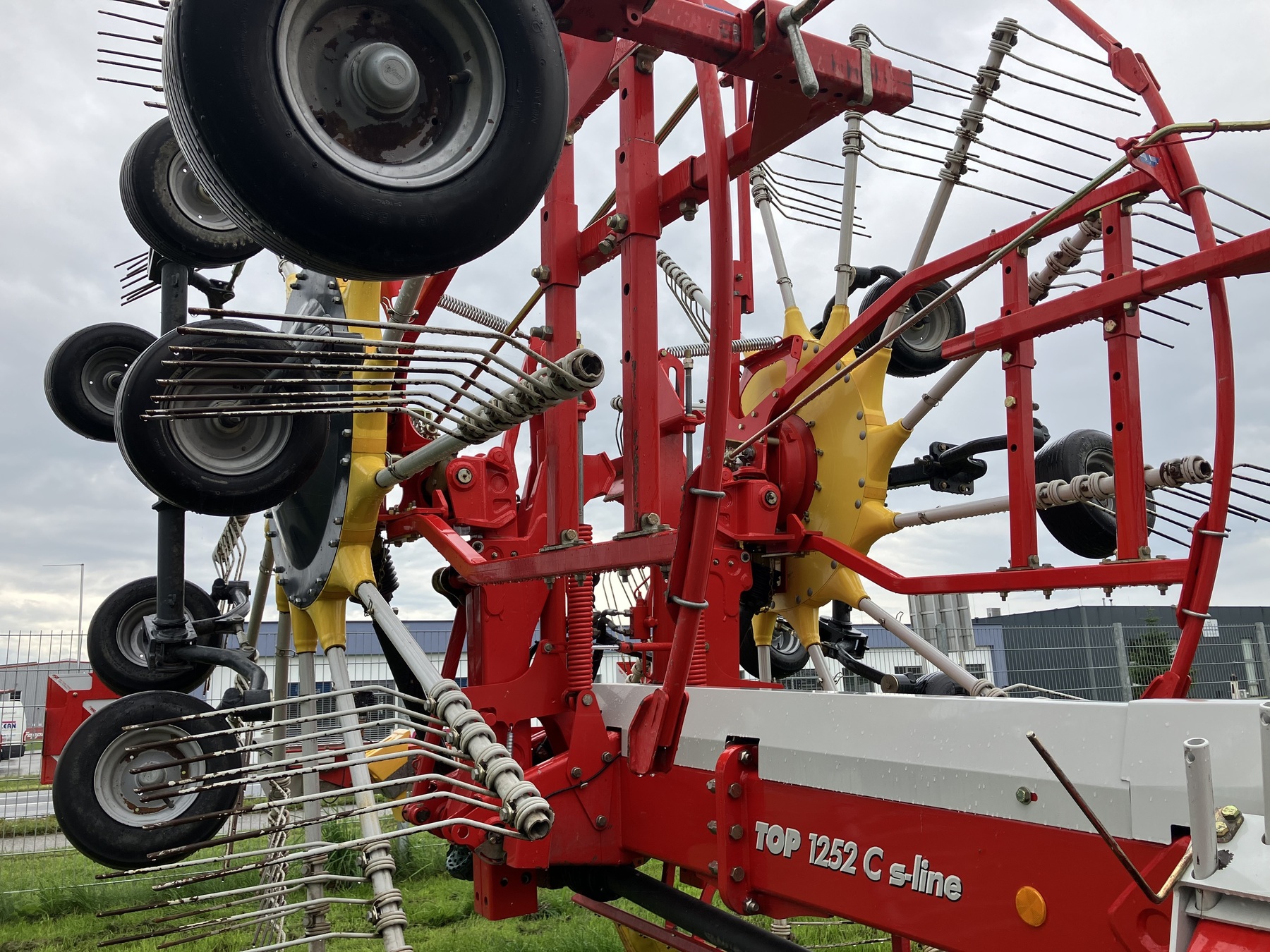 Pöttinger Top 1252 C s-line 6735008257779378392821 © GM Bilder