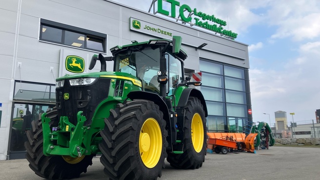 John Deere 7R 330 67403645775240 © GM Bilder