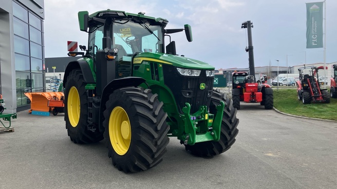 John Deere 7R 330 67403645775241 © GM Bilder