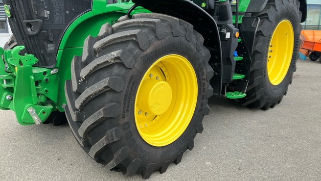 John Deere 7R 330 674036457752417 © GM Bilder