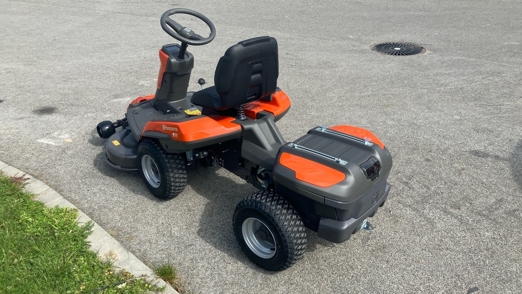 Husqvarna R 200iX AWD 67630912139023 © GM Bilder