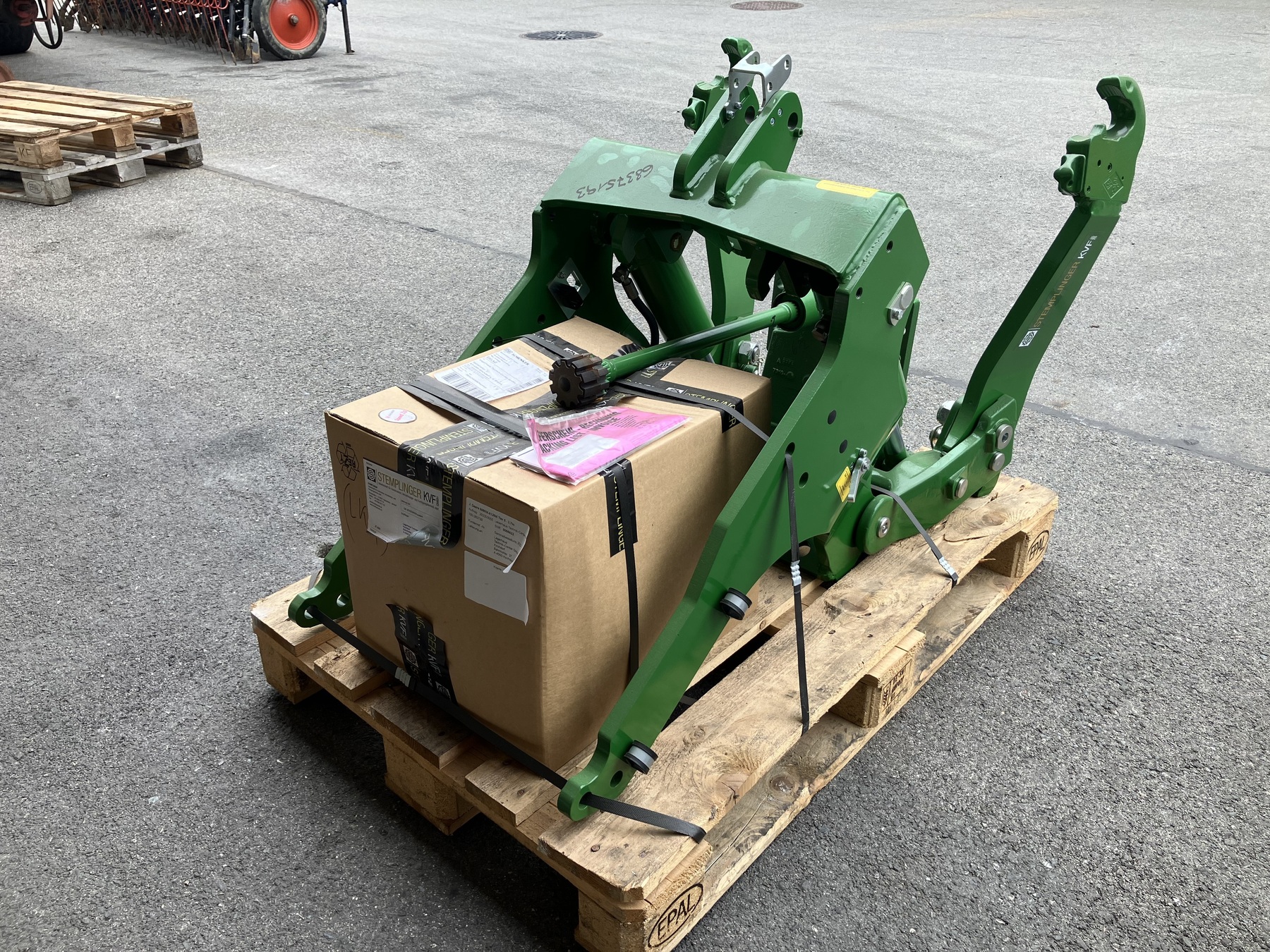 Stemplinger Fronthydraulik + Frontzapfwelle John Deere 6M 683751932 © GM Bilder