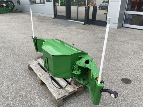 Diverse Tractorbumper TP- Premium 683764652 © GM Bilder