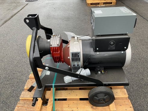 Hartner ZG IP 23  30KVA Notstromaggregat 683770306 © GM Bilder