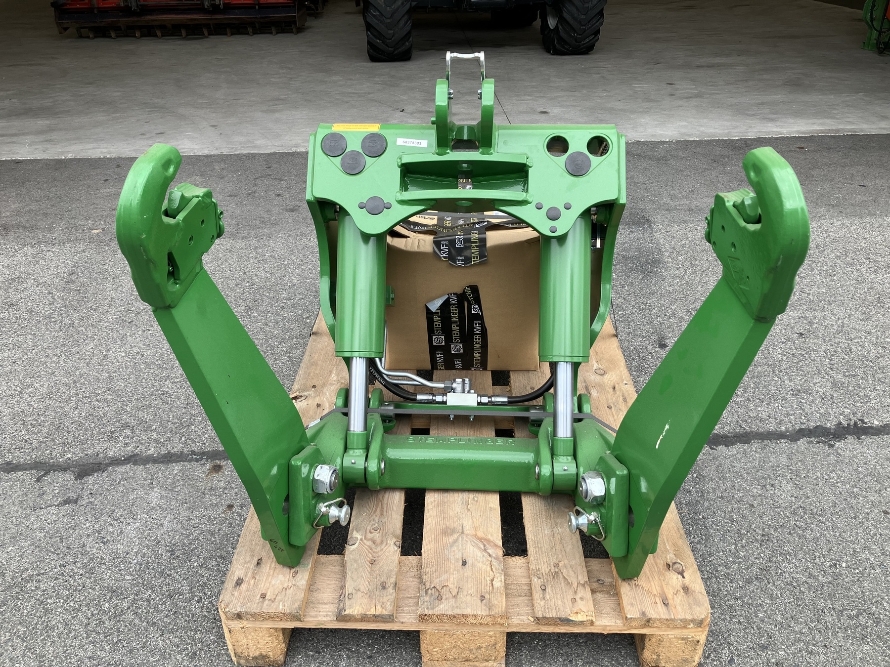 Stemplinger Fronthydraulik John Deere 6M 683783834 © GM Bilder