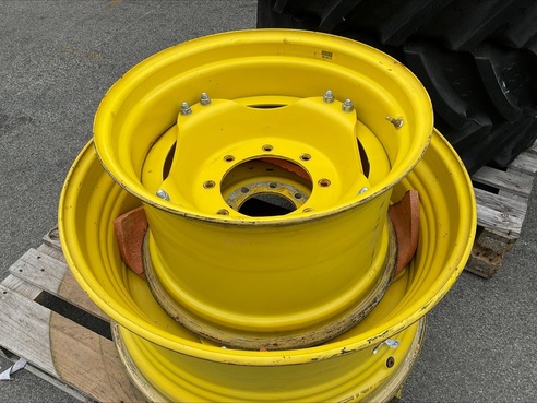 John Deere Reifen 480/65R 24 - 600/65R34 6837902910 © GM Bilder