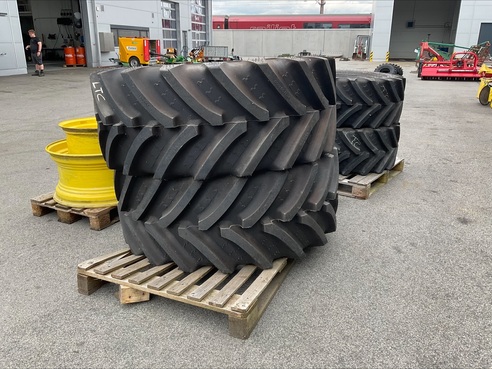 John Deere Reifen 480/65R 24 - 600/65R34 683790292 © GM Bilder