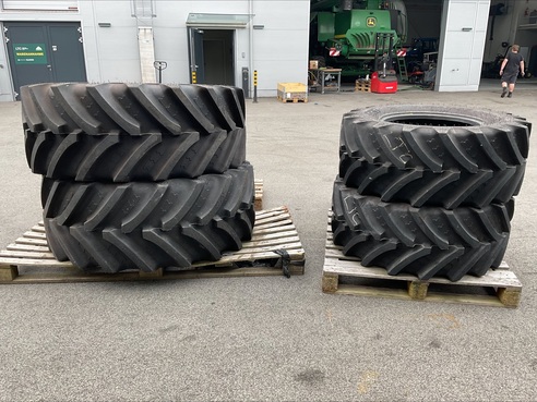 John Deere Reifen 480/65R 24 - 600/65R34 683790296 © GM Bilder