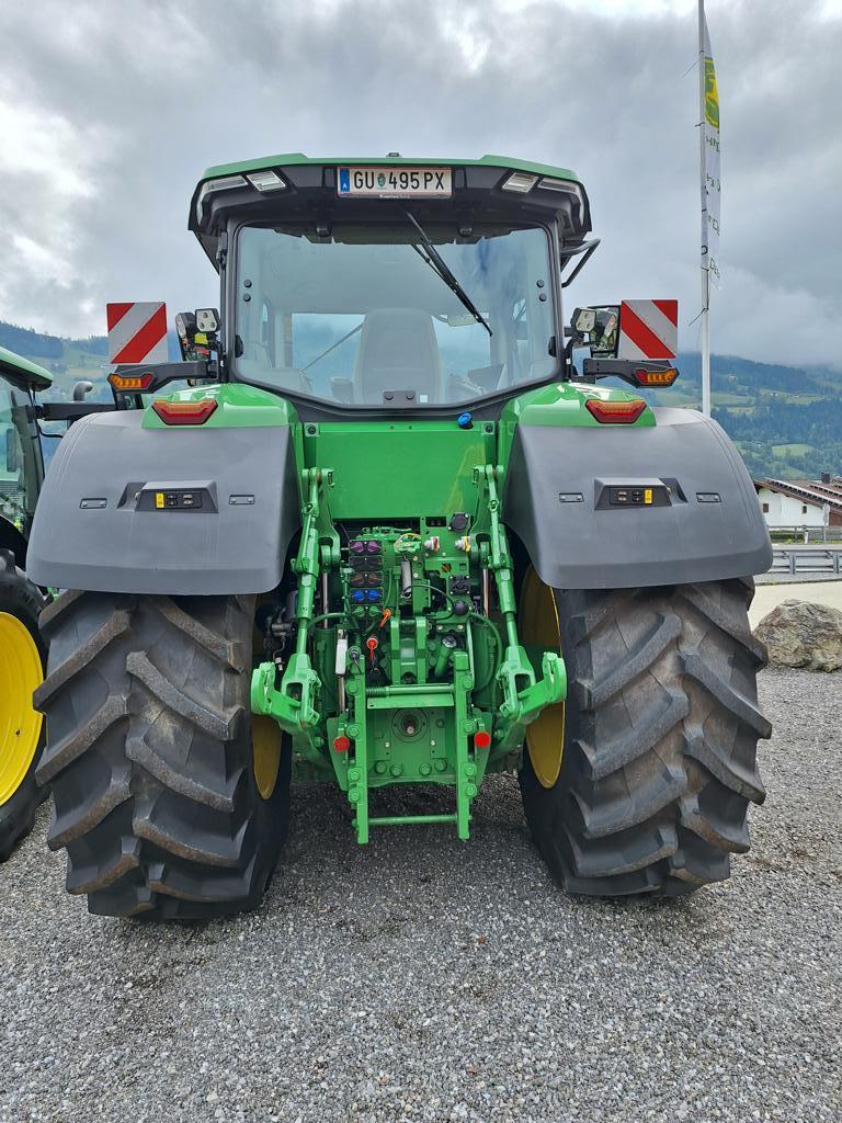 John Deere 7R 330 683792127 © GM Bilder
