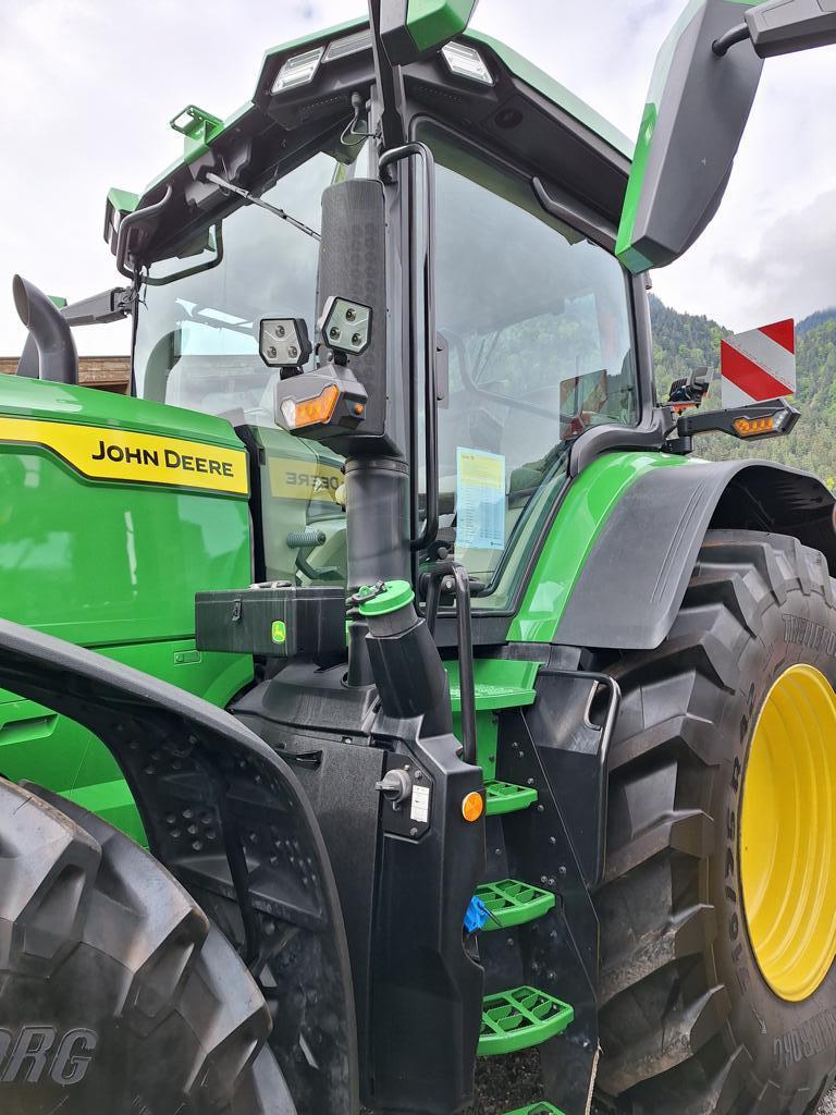 John Deere 7R 330 683792128 © GM Bilder