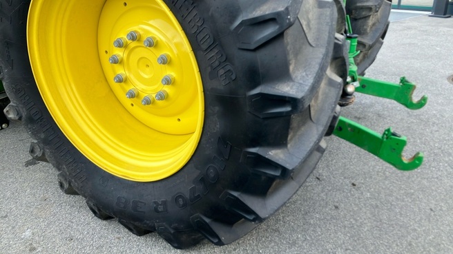 John Deere 6R 195 6837947912 © GM Bilder