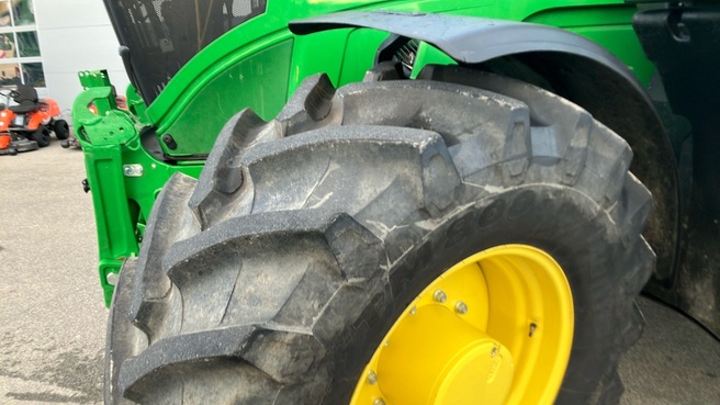 John Deere 6R 195 6837947913 © GM Bilder