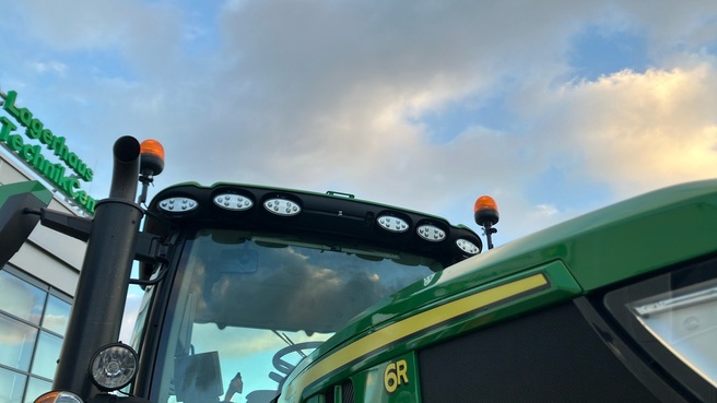 John Deere 6R 195 6837947914 © GM Bilder