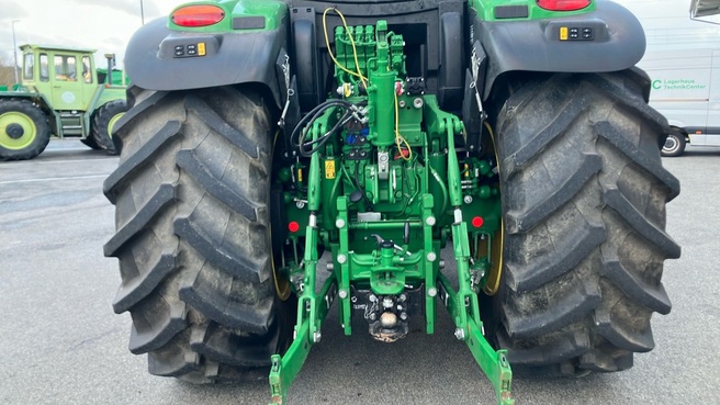 John Deere 6R 195 683794798 © GM Bilder