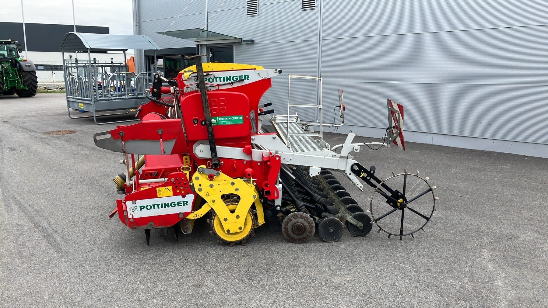 PÃ¶ttinger Lion  302 & Vitasem 302 A 683833967 © GM Bilder