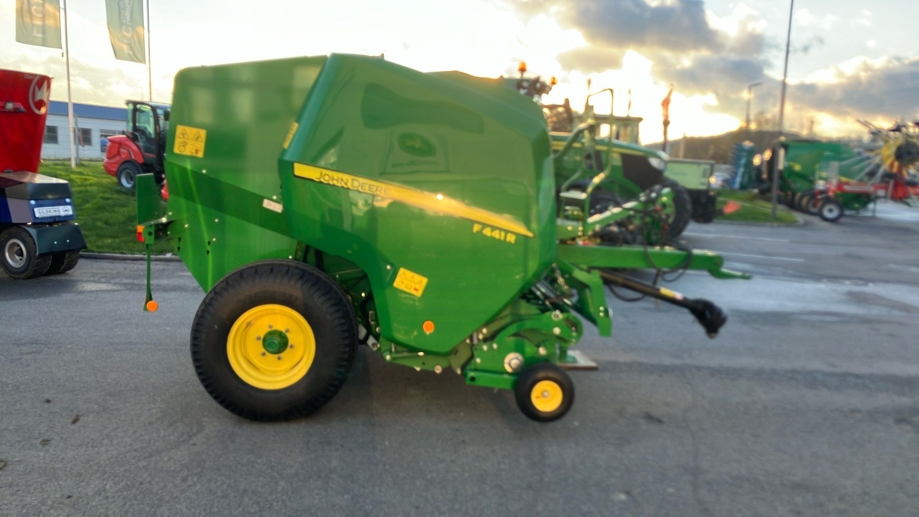 John Deere F441R HC 25 683858544 © GM Bilder