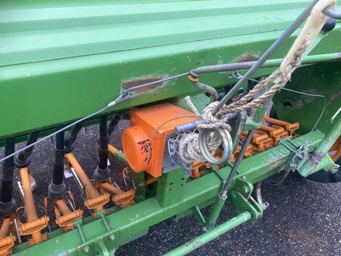 Amazone Sämaschine D7 Spezial ll Type 25 683872918 © GM Bilder
