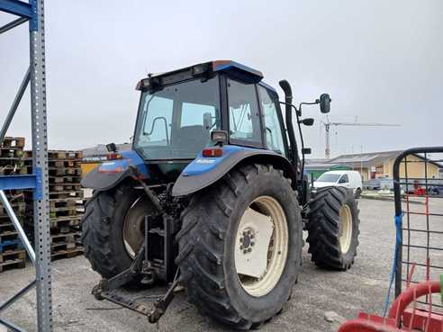 New Holland TS110 683879182 © GM Bilder