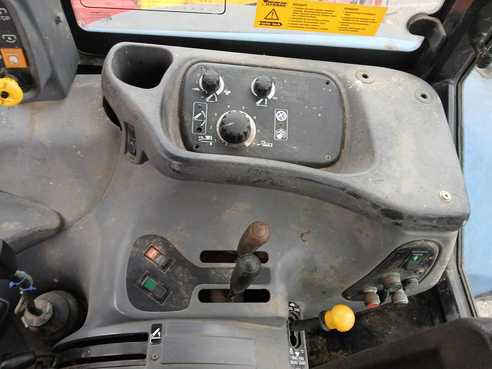 New Holland TS110 6838791821 © GM Bilder
