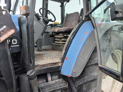 New Holland TS110 683879184 © GM Bilder