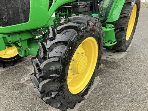 John Deere 5067E 6853205294885888516 © GM Bilder
