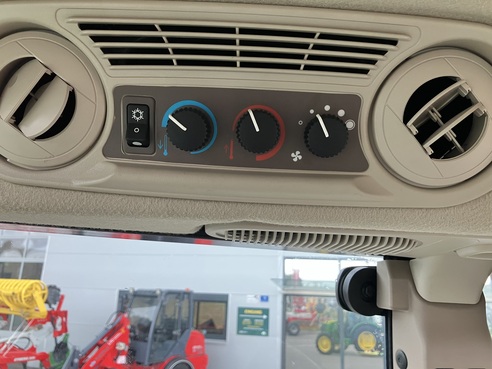 John Deere 5067E 6853205294885888517 © GM Bilder