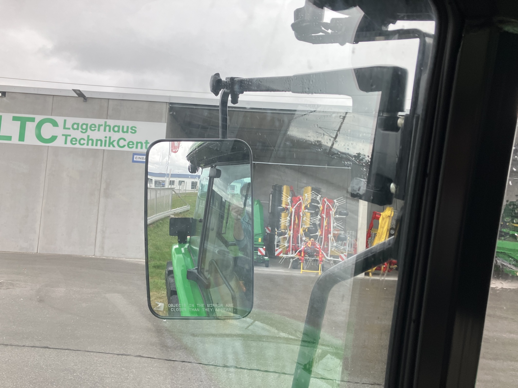 John Deere 5067E 6853205294885888521 © GM Bilder