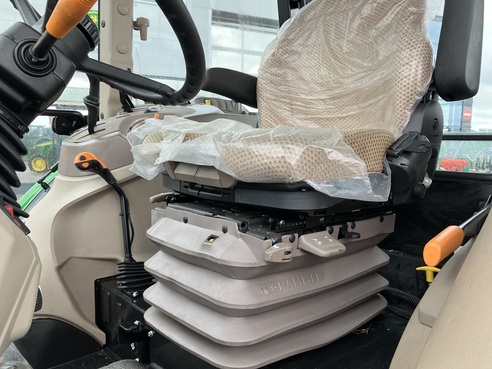 John Deere 5067E 6853205294885888522 © GM Bilder