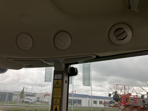 John Deere 5067E 6853205294885888524 © GM Bilder