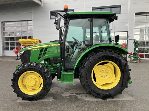 John Deere 5067E 685320529488588858 © GM Bilder