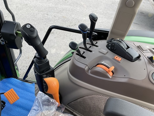 John Deere 5095M 6863339259996934 © GM Bilder