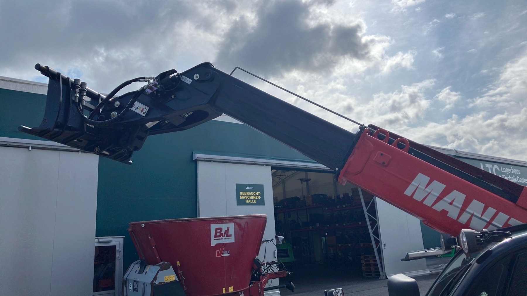 Manitou Teleskoplader ULM 412 Classic 8990217 © GM Bilder
