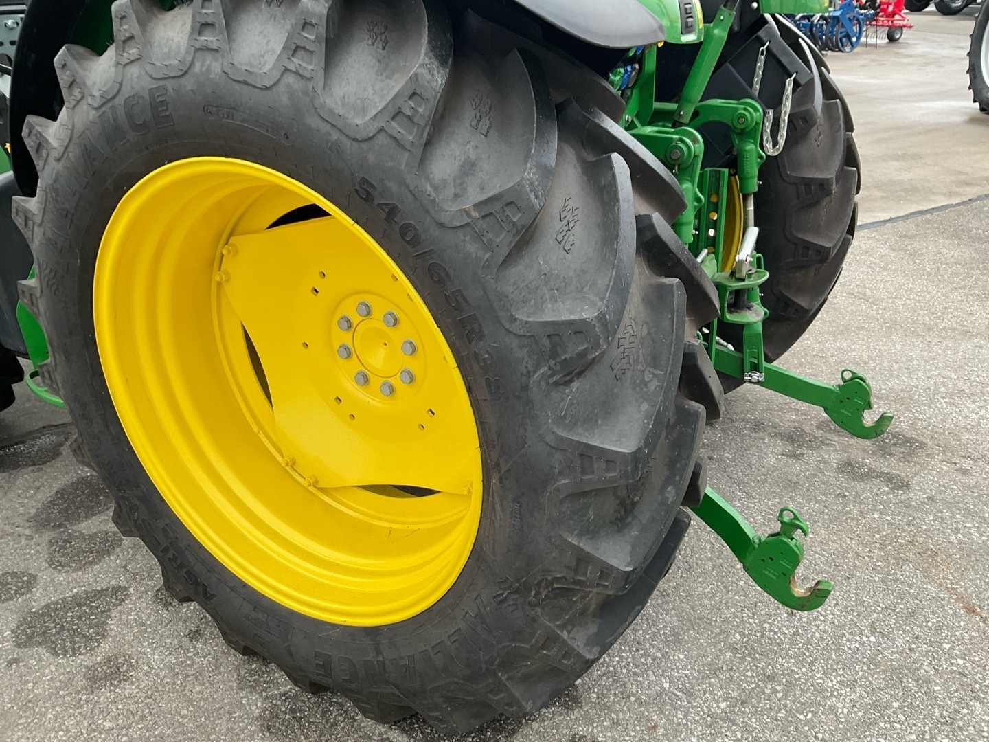 John Deere 5115 M 6491619969529035112616 © GM Bilder