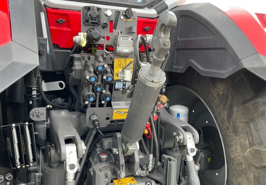 Massey Ferguson  8S.225 Dyna E-Power EXC 655614708695112812 © GM Bilder