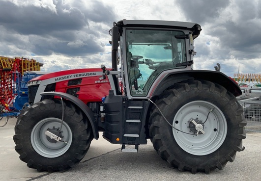 Massey Ferguson  8S.225 Dyna E-Power EXC 65561470869511288 © GM Bilder