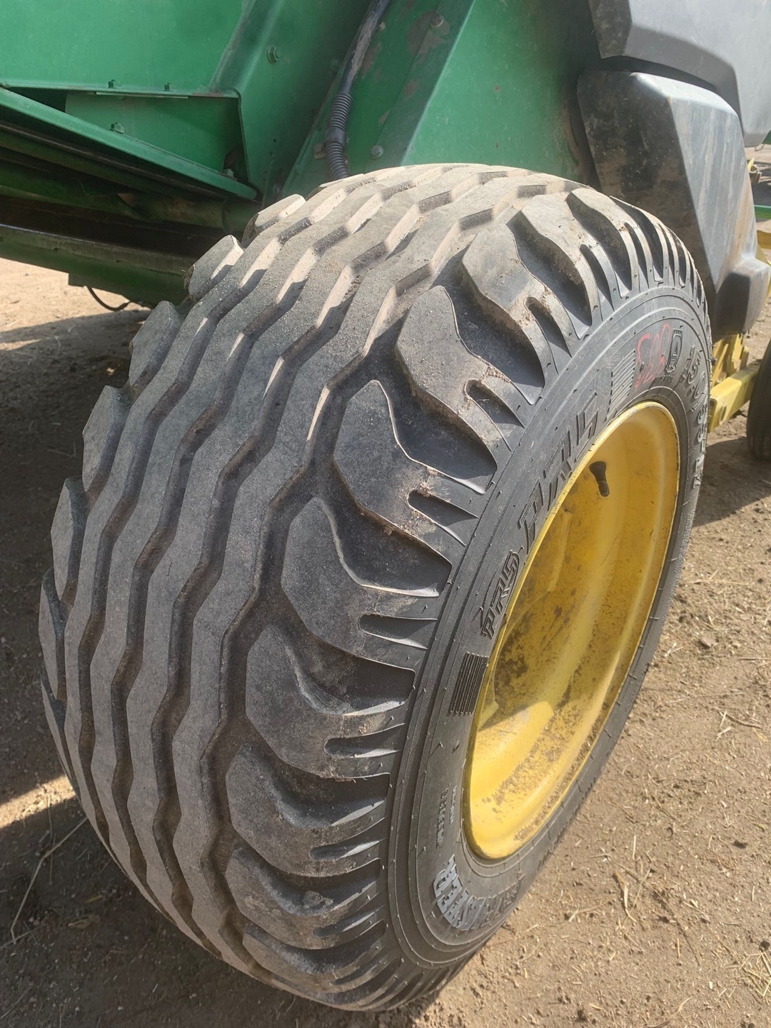 John Deere 592C 656549451361049637 © GM Bilder