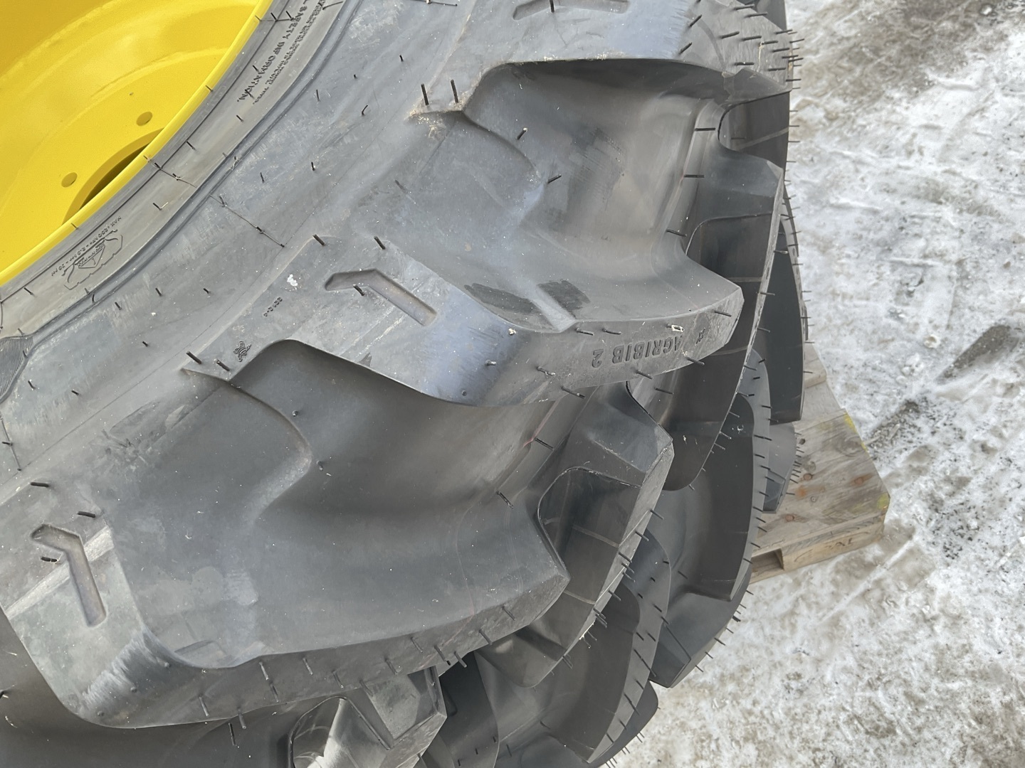 Trinker John Deere/Michelin Agribib 2 380/85R24 66081457281517 © GM Bilder